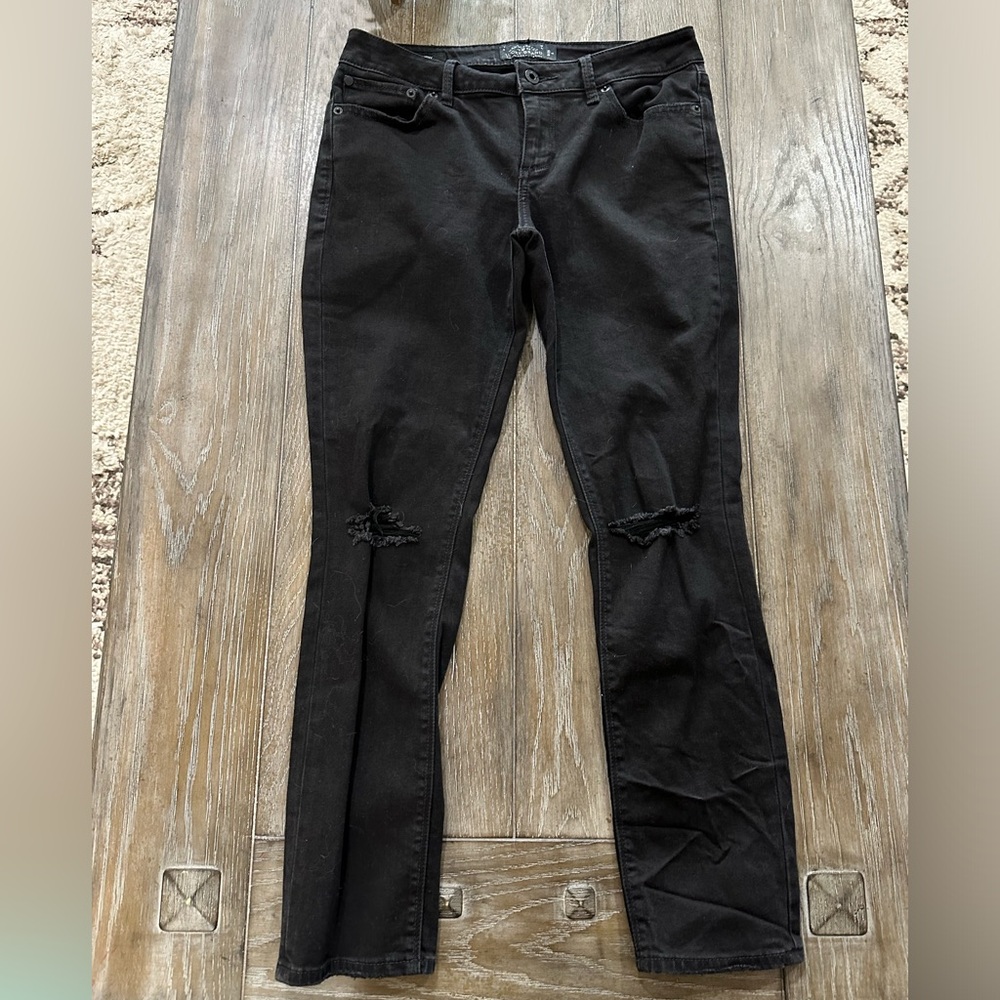 Lucky Brand Skinny Jeans - Picture 1 of 12